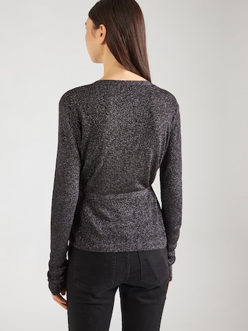 T-shirt 'Branka' ABOUT YOU en noir