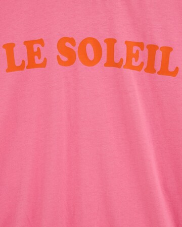 Tricou de la WE Fashion pe roz