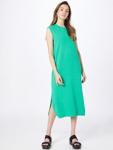 Robe 'LAYLINI' minimum en vert : devant