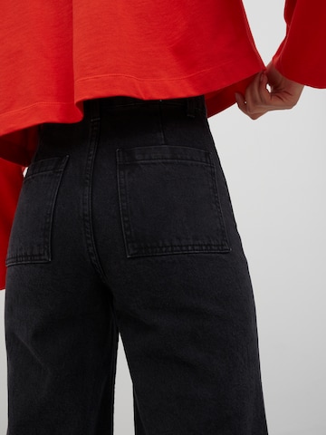Wide leg Jeans 'Chrissy' di EDITED in nero