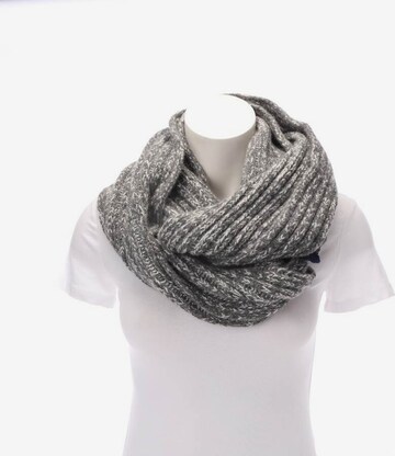 Barbour Scarf & Wrap in One size in Grey: front