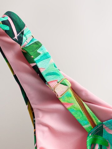 Next T-Shirt Uimapuku värissä vihreä