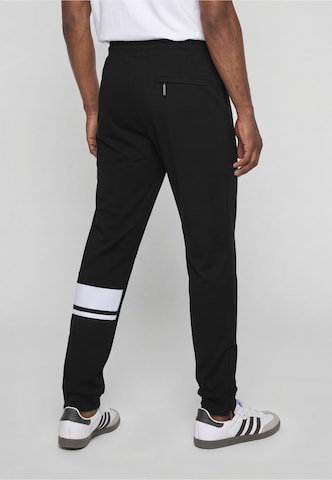 Sergio Tacchini - Tapered Calças em preto
