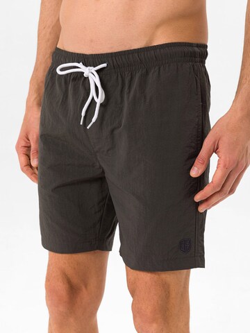 Shorts de bain Daniel Hills en vert : devant