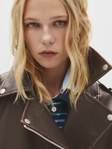 Geacă de primăvară-toamnă de la Pull&Bear pe maro