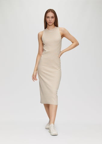 QS - Vestido en beige