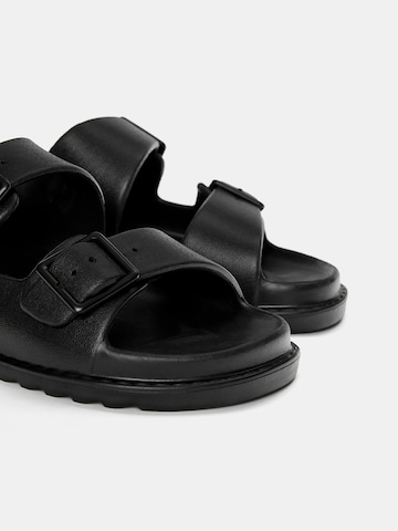 Mule Pull&Bear en noir