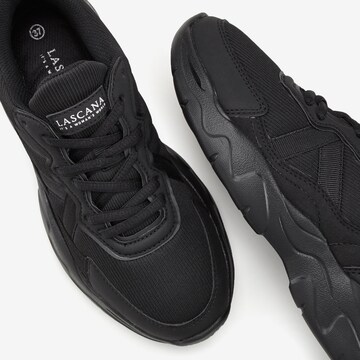 LASCANA Sneaker in Schwarz