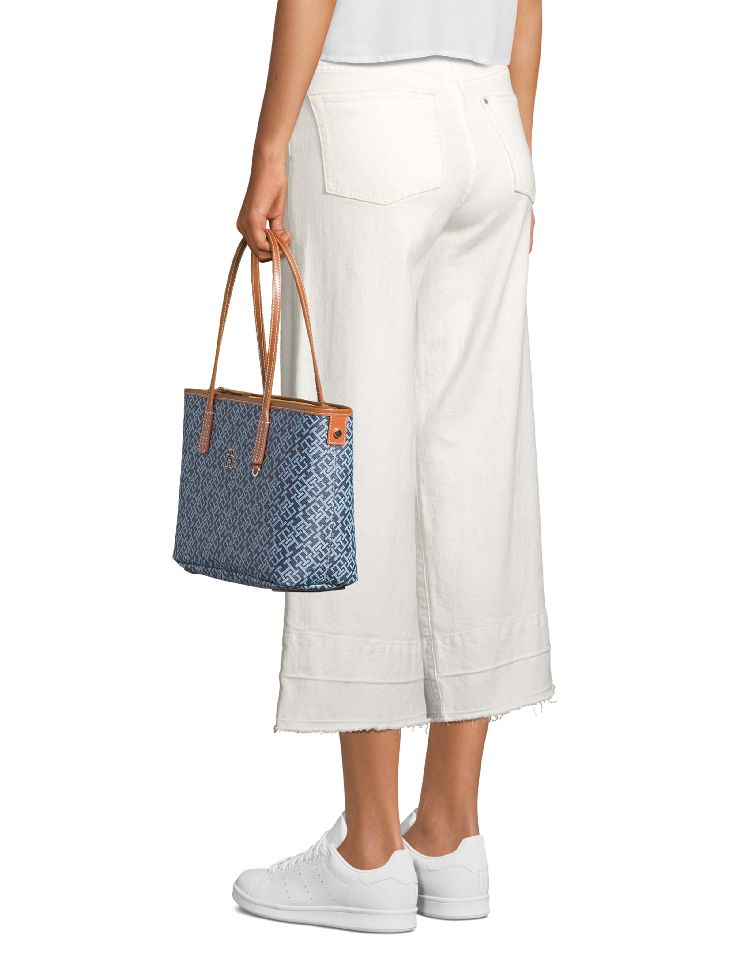 Sacs à main TOMMY HILFIGER en bleu : devant