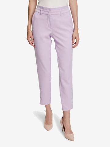 Pantalon chino Betty & Co en violet : devant