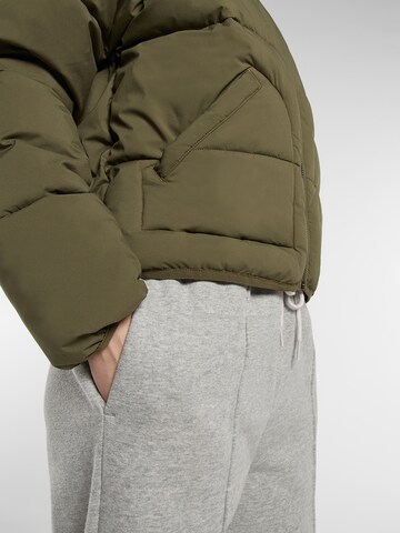 DICKIES Välikausitakki 'Summerdale' värissä vihreä