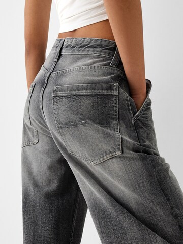 Wide leg Jeans di Bershka in grigio
