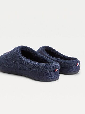 TOMMY HILFIGER Slippers in Blue