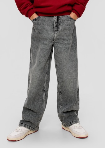 s.Oliver Loosefit Jeans in Grijs: voorkant