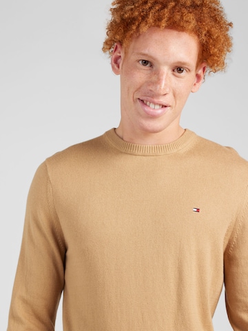 TOMMY HILFIGER Pullover in Braun