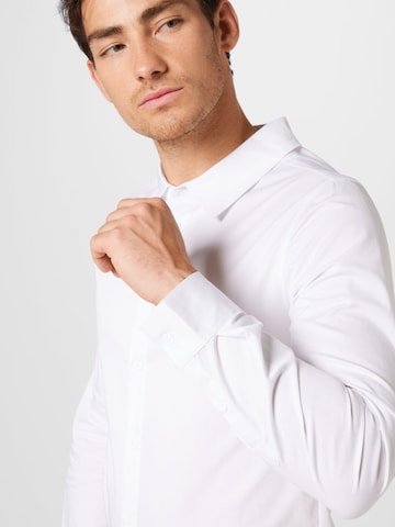 ABOUT YOU Slim fit Button Up Shirt 'Moritz' in White