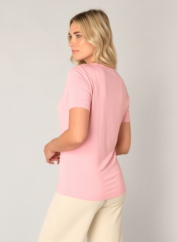 BASE LEVEL T-Shirt in Pink