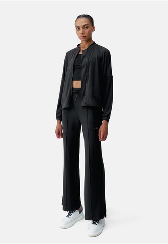 Regular Pantalon 'Leila' Born en noir