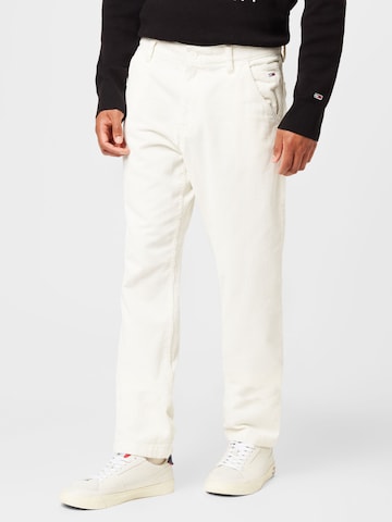 Tommy Jeans Regular Broek 'ETHAN' in Wit: voorkant