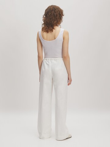 regular Jeans 'Mabel' di EDITED in bianco