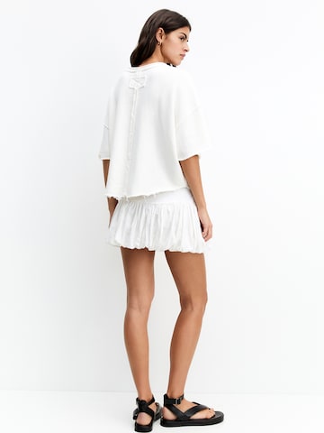 Sweat-shirt Pull&Bear en blanc