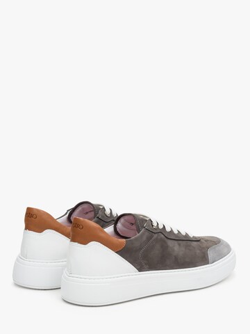 Estro Sneakers laag '09-4496' in Grijs