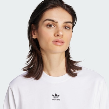 T-shirt 'Essentials' ADIDAS ORIGINALS en blanc