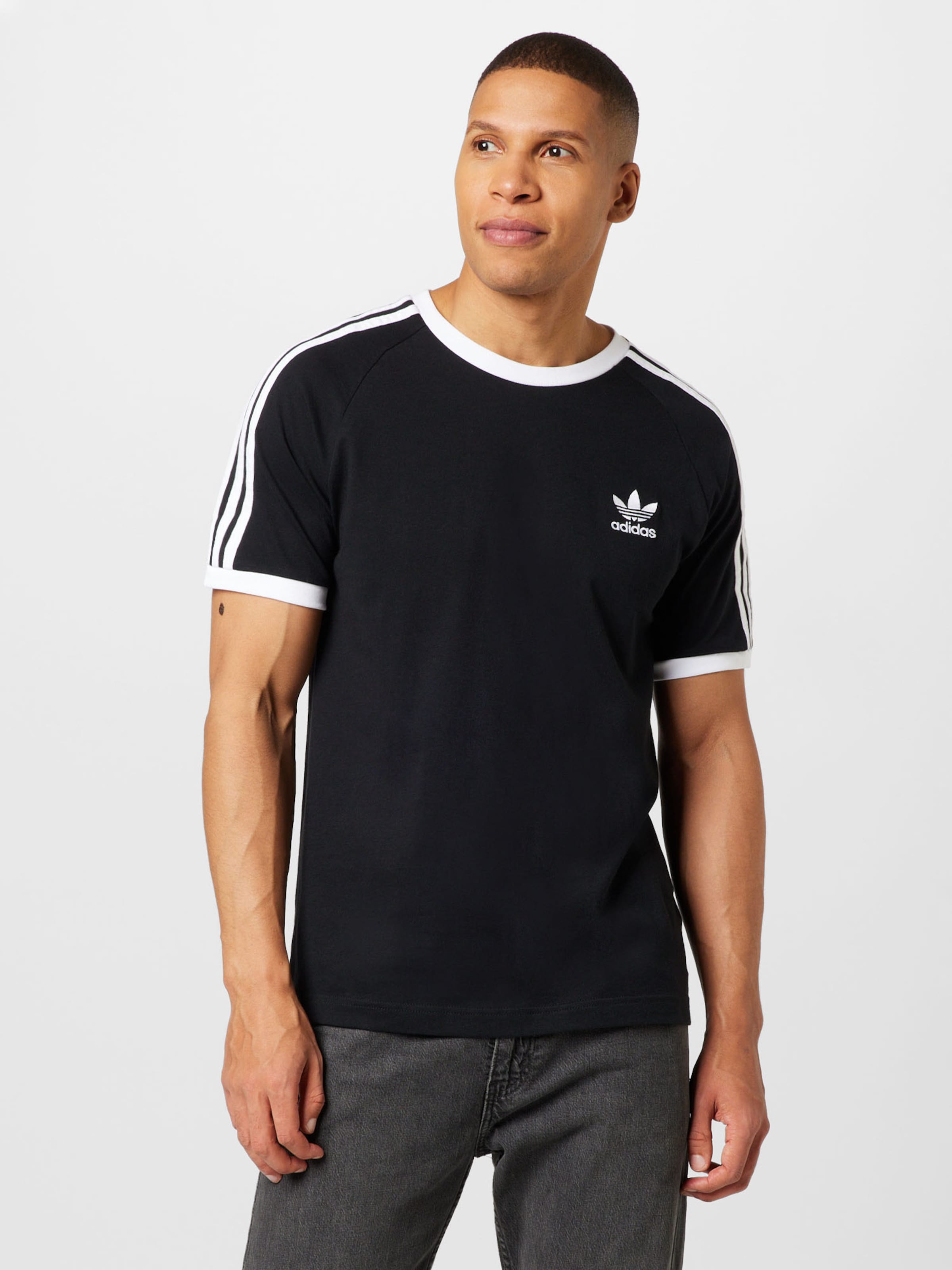 Adidas originals 2024 t shirt schwarz