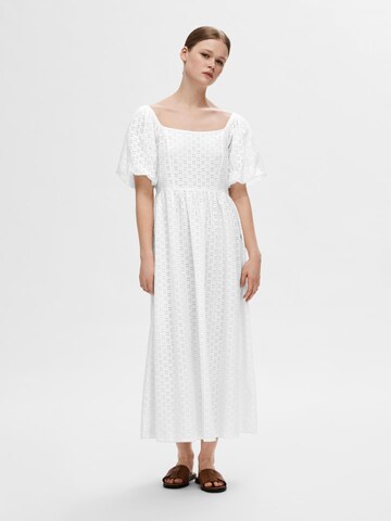 Robe d’été 'Anelli' SELECTED en blanc