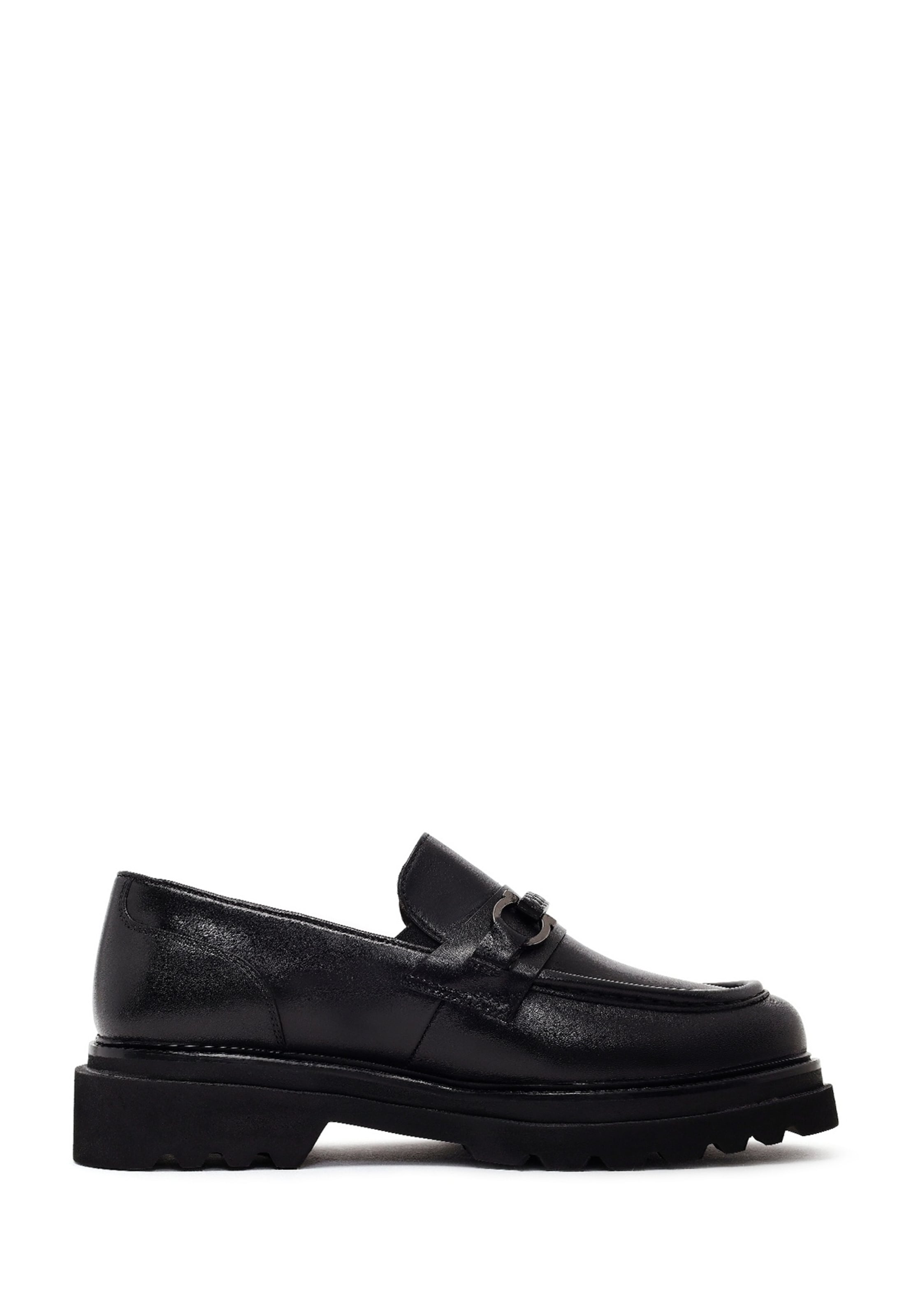 Derimod Classic Flats in Black