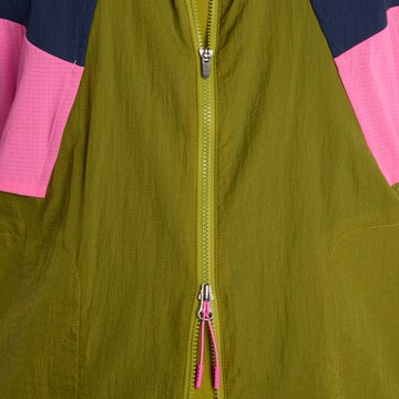 new balance Sports jacket in Green