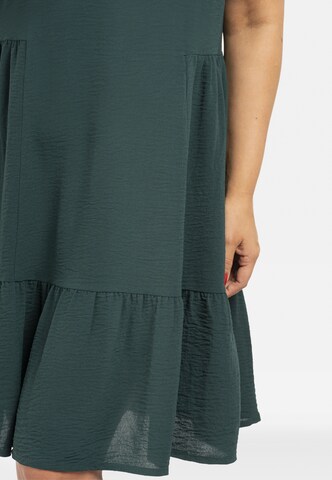 Robe de cocktail 'AGNIESZKA' Karko en vert