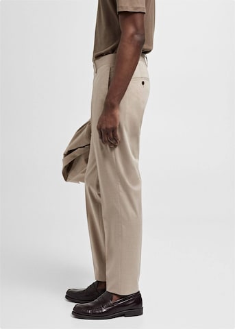 MANGO MAN Normalny krój Spodnie w kant 'Paris' w kolorze beżowy