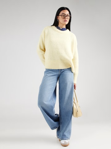 TOPSHOP Pulóver 'ULTIMATE' - sárga