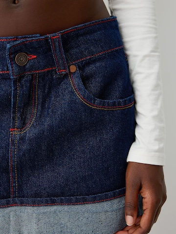 Bershka Rok in Blauw