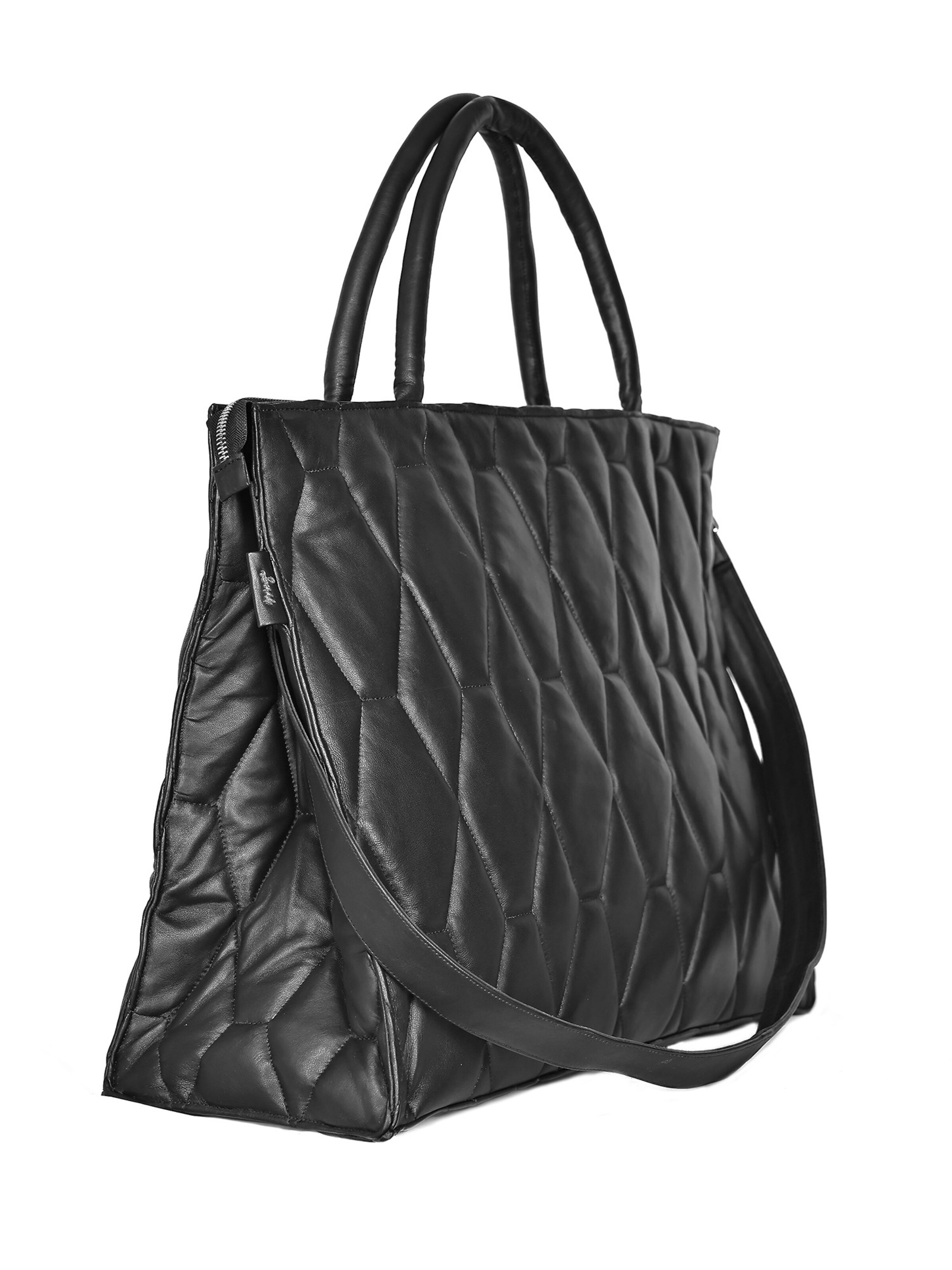 Maze Handtasche in Schwarz