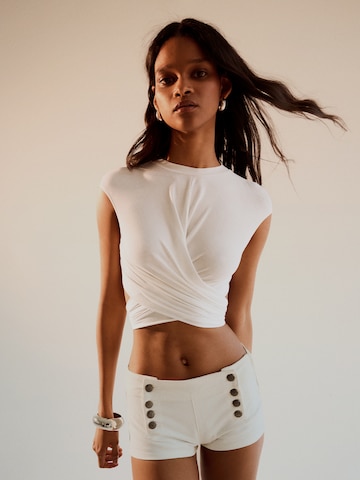 Coupe slim Jean Bershka en blanc