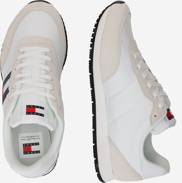 Tommy Jeans - Zapatillas deportivas bajas 'Essential' en blanco