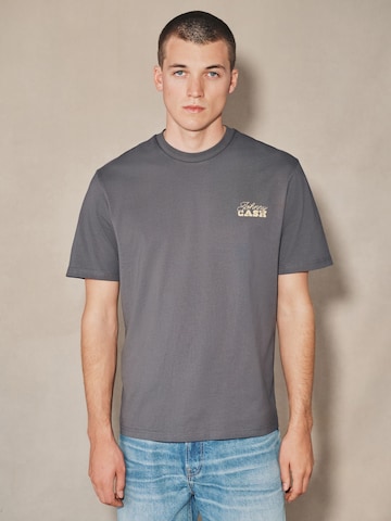 Next Tričko 'Johnny Cash' - Sivá