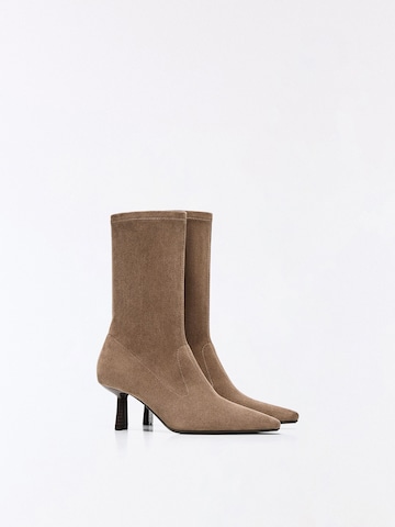 Bershka Stövlett i beige