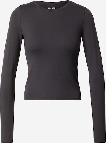 Tricou de la HOLLISTER pe negru: față