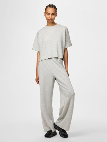 Sweat-shirt 'PCPolly' PIECES en gris