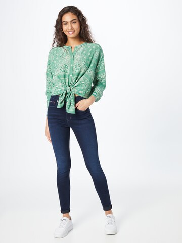 TOMMY HILFIGER - Blusa 'Bandana' em verde