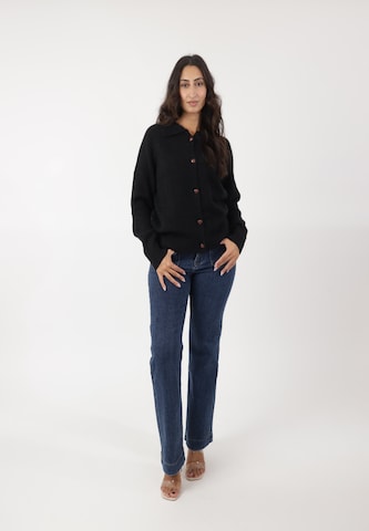 Elara Strickjacke in Schwarz: Vorderseite