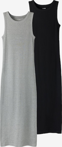 TWO SOON Kleid in Grau: Vorderseite