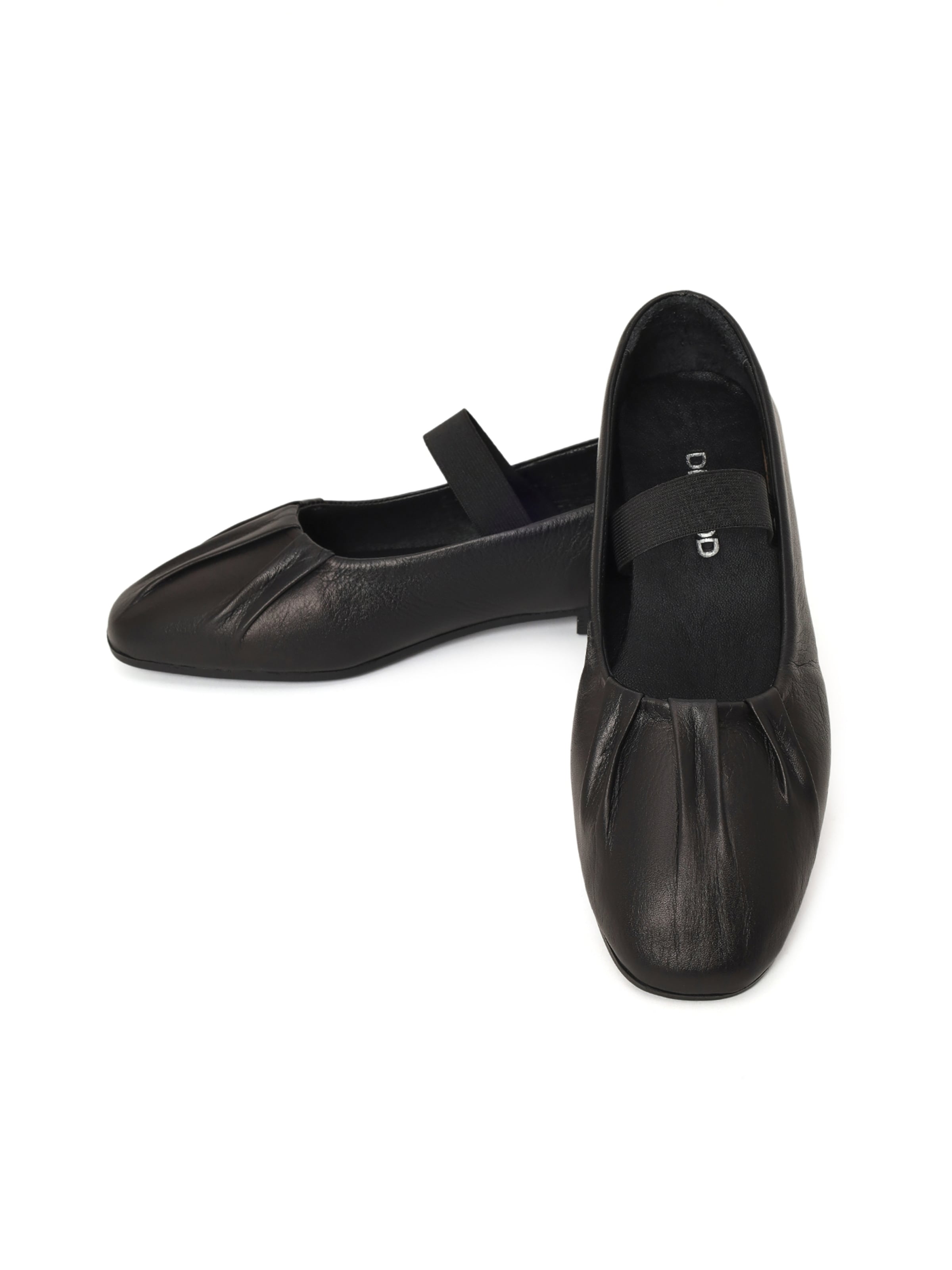 Derimod Ballerina in Schwarz