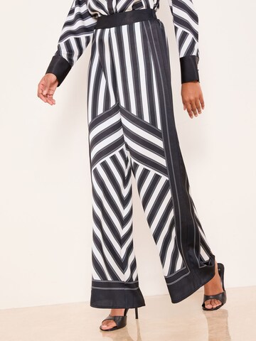 Lipsy Regular Hose in Schwarz