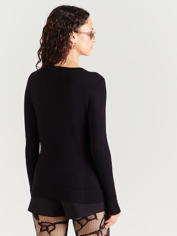 Pull-over 'HANNAH' GUESS en noir