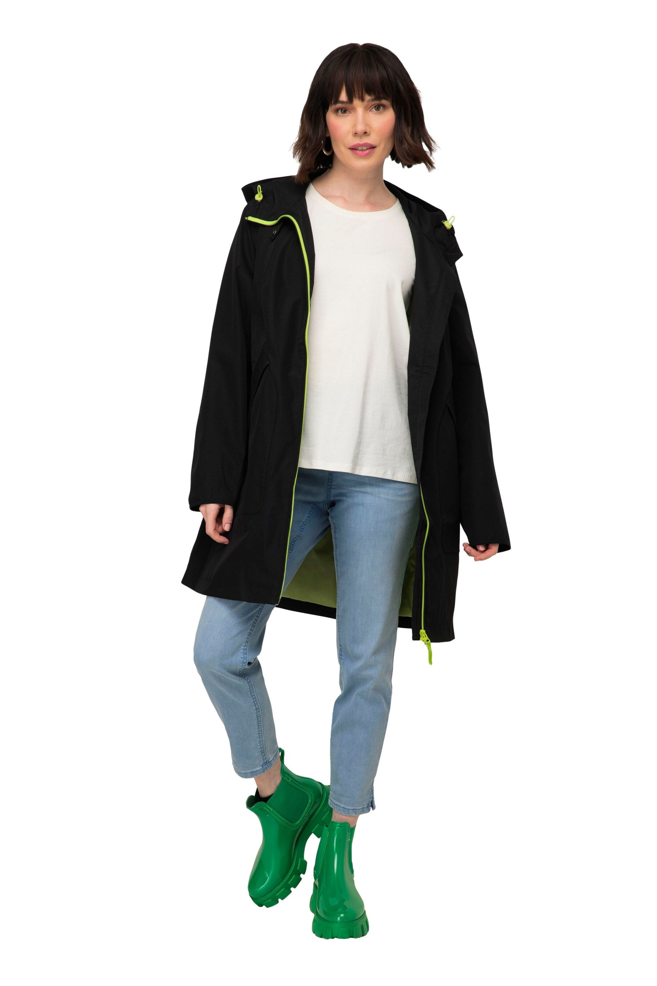 LAURASØN Performance Jacket in Black