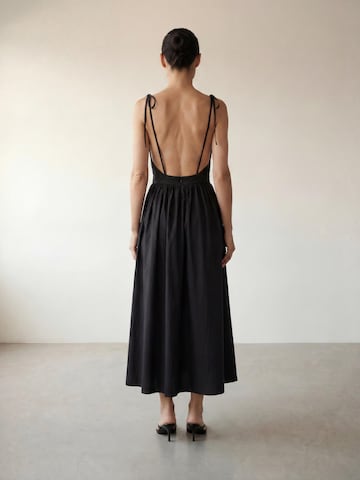 ARMIE Dress 'The Heidi' in Black